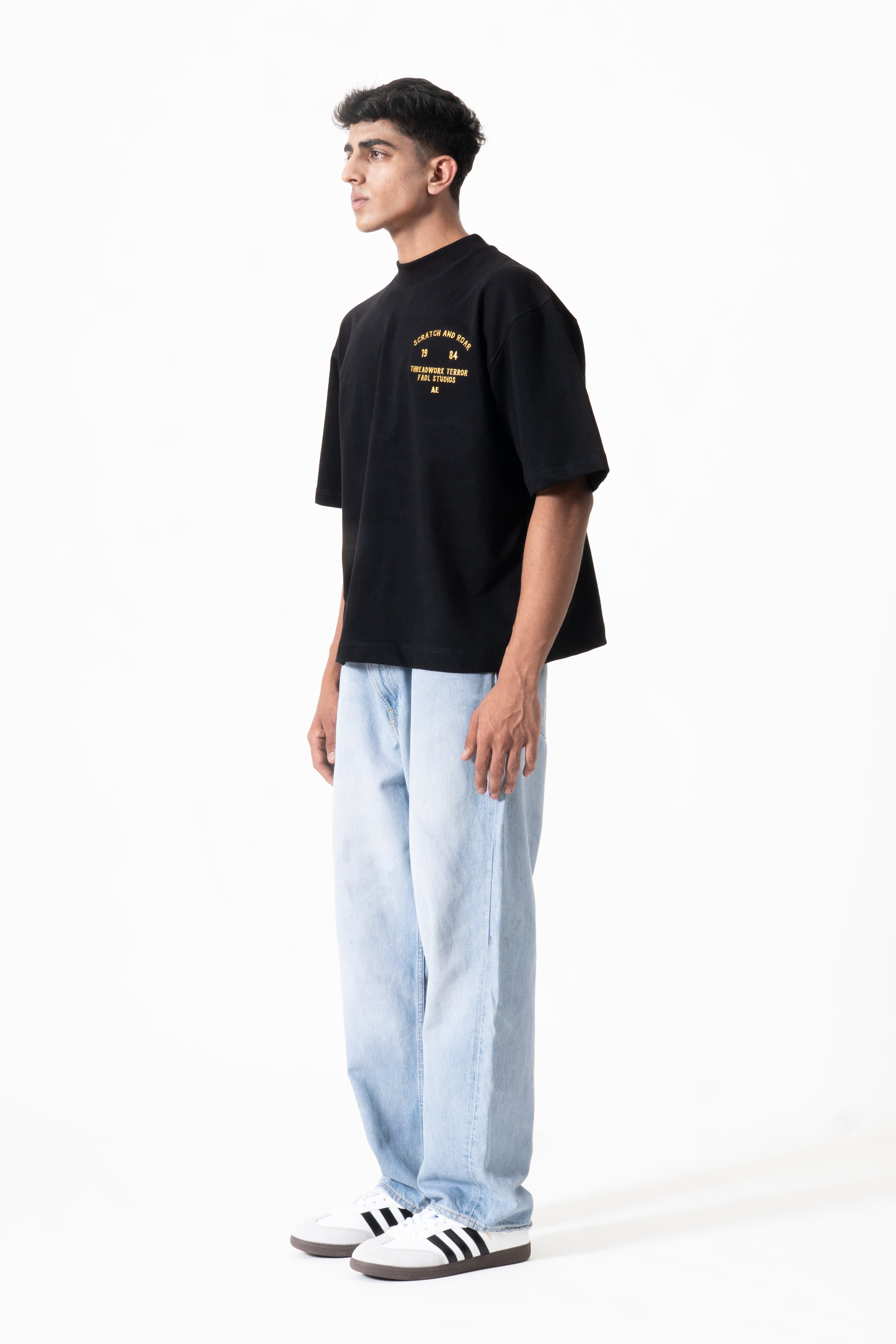 Scratch and Roar t-shirt - Black
