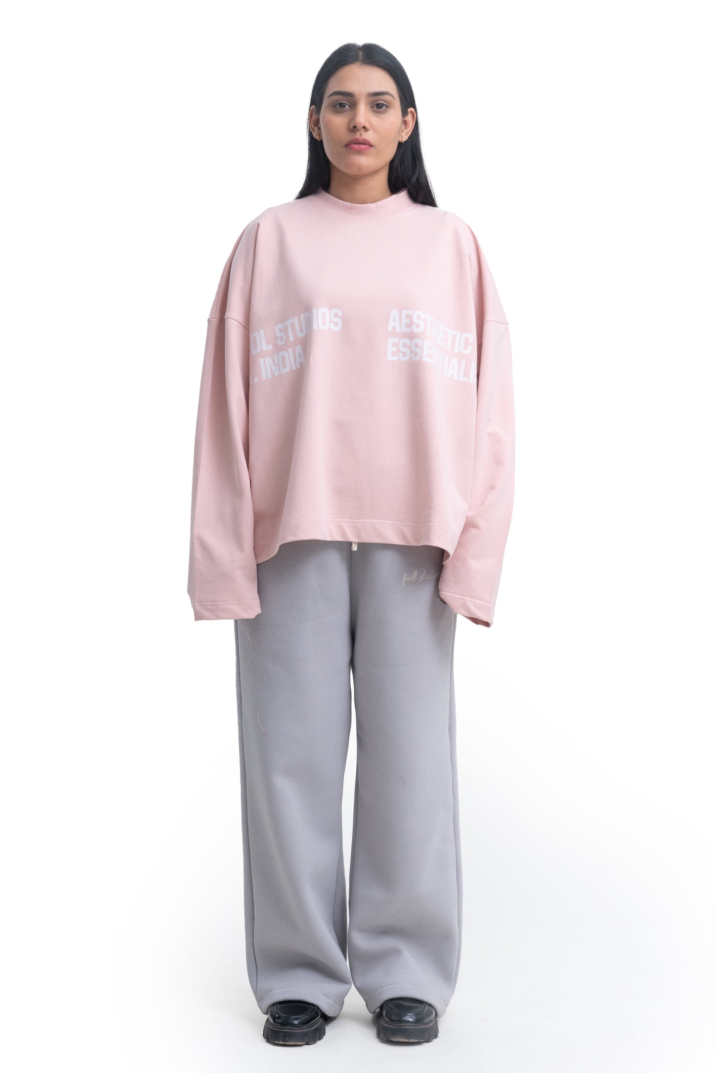 LONG SLEEVE CREWNECK- PASTEL PINK