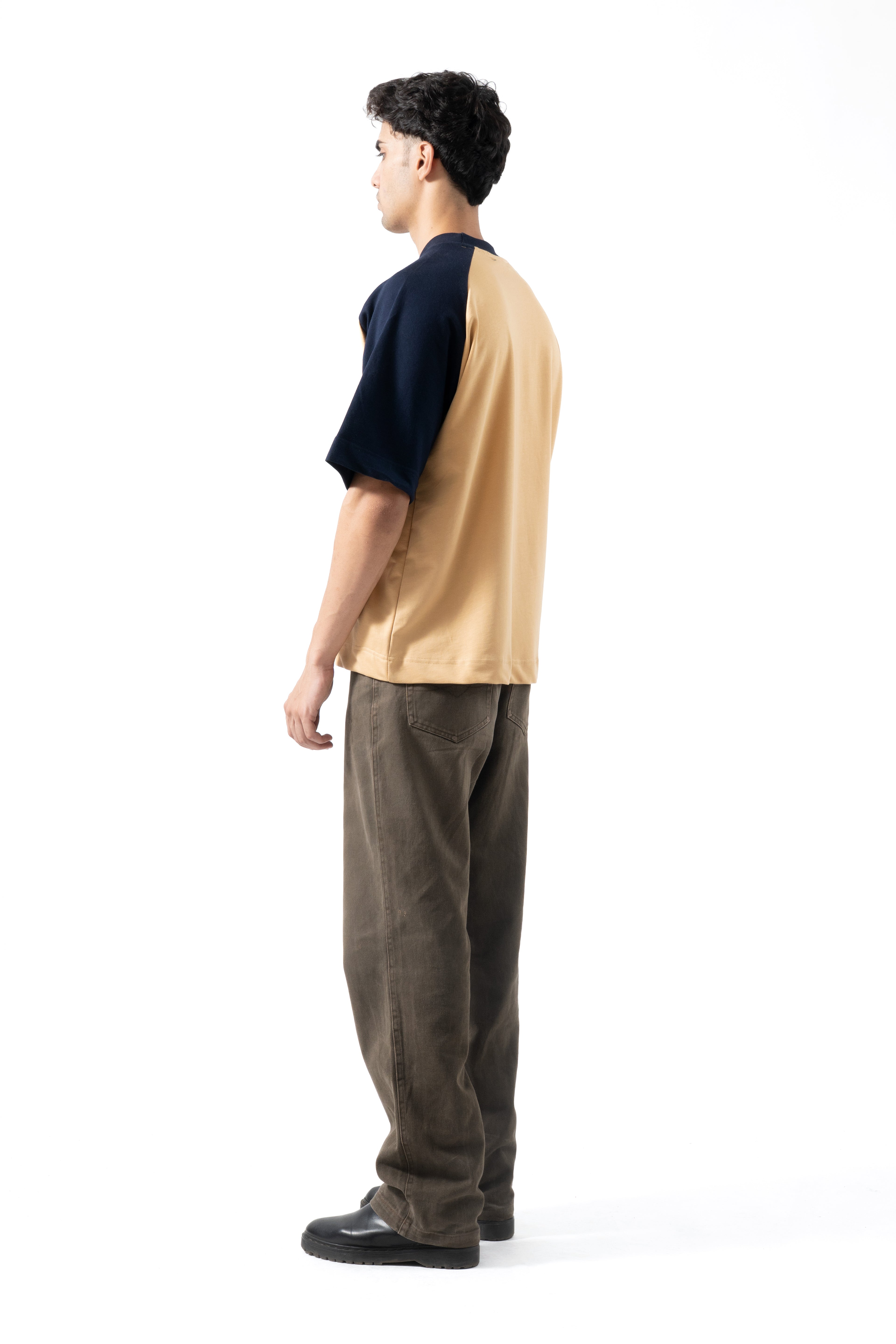 Regiment Raglan Tee - Sand/Navy