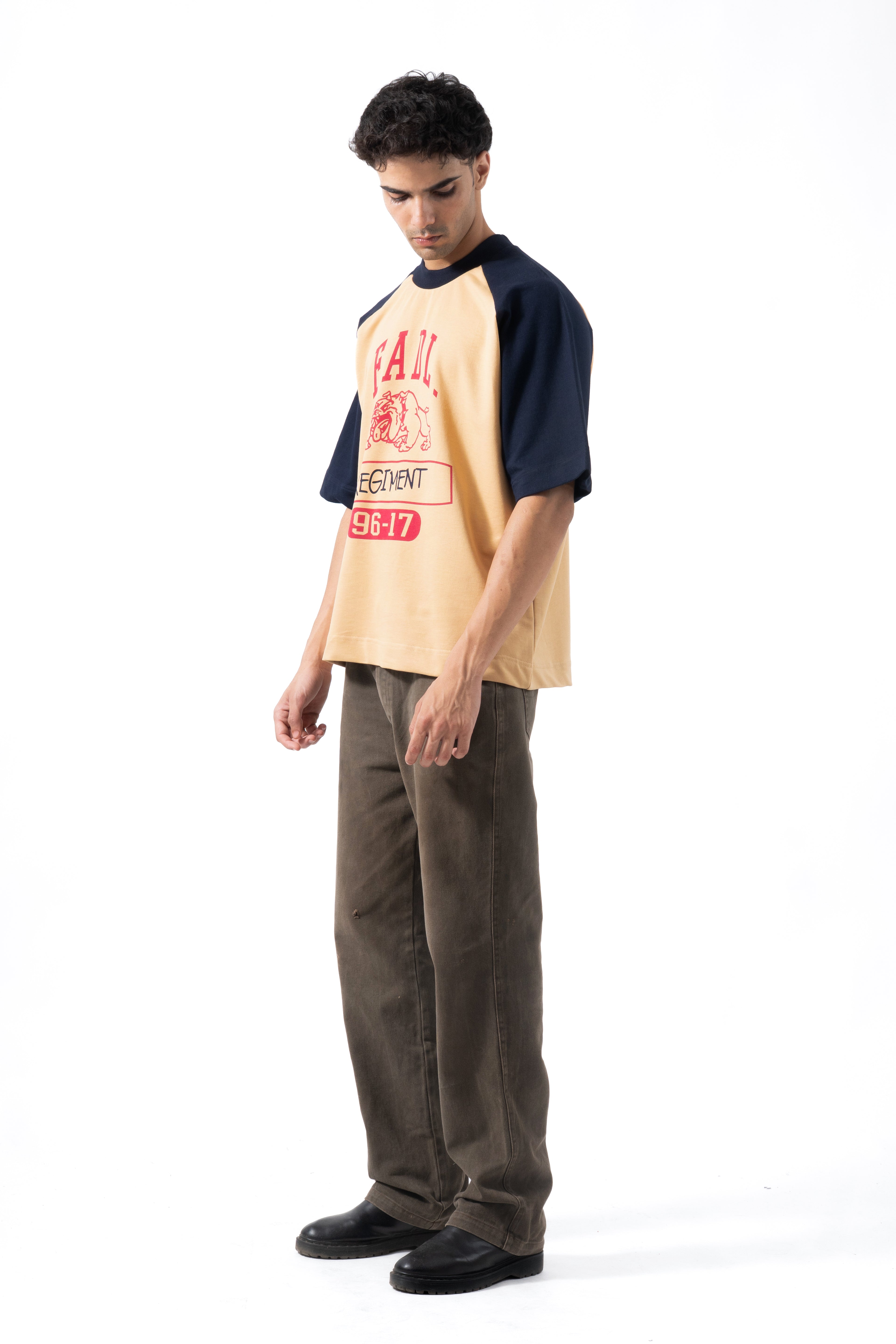 Regiment Raglan Tee - Sand/Navy