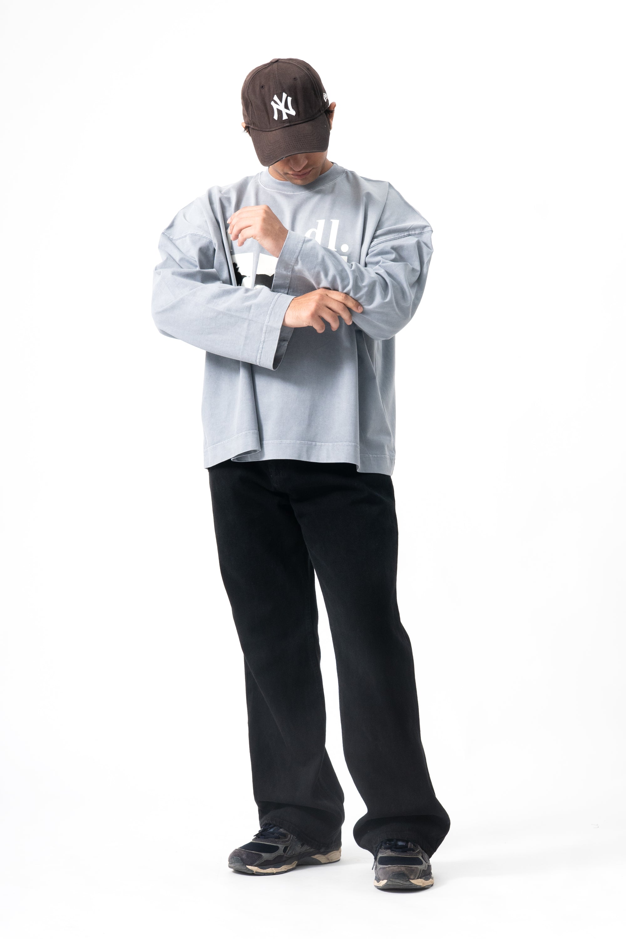 Legacy Longsleeve V2 - Cement