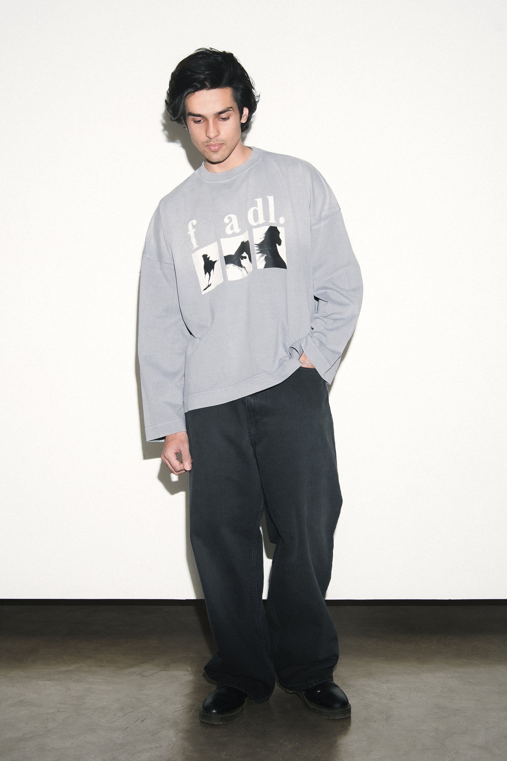 Legacy Longsleeve V2 - Cement