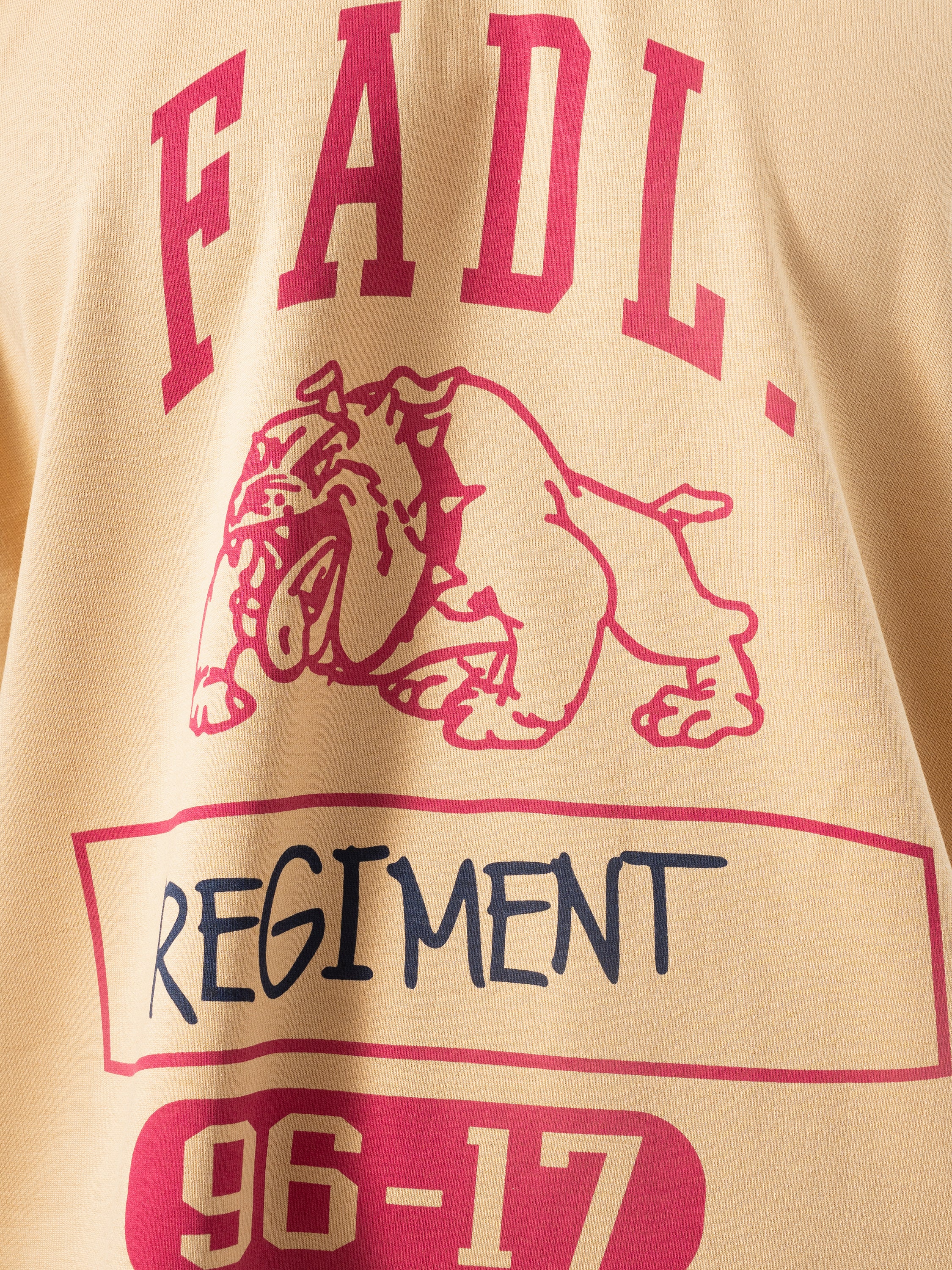 Regiment Raglan Tee - Sand/Navy