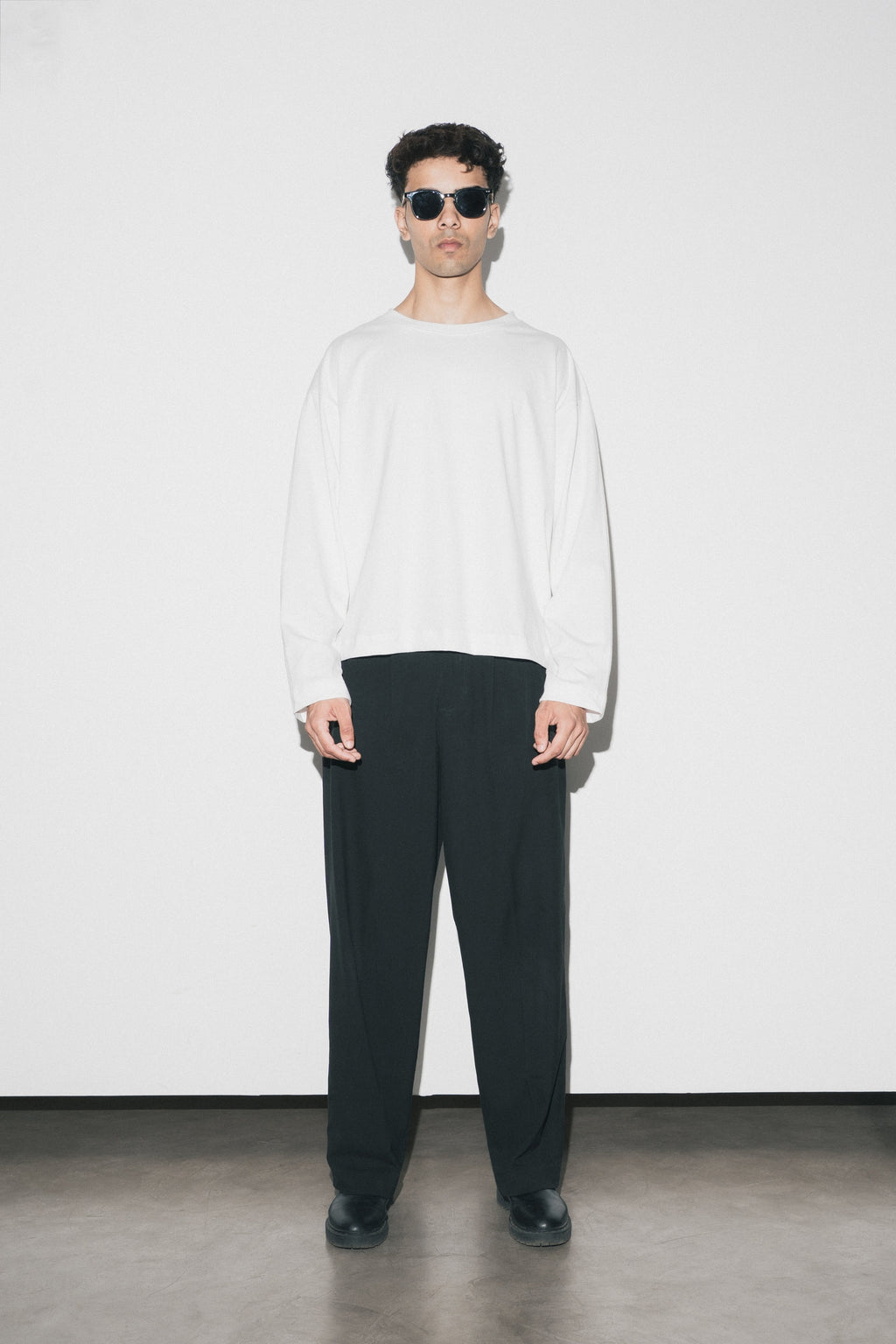 CORE LONGSLEEVES-WHITE