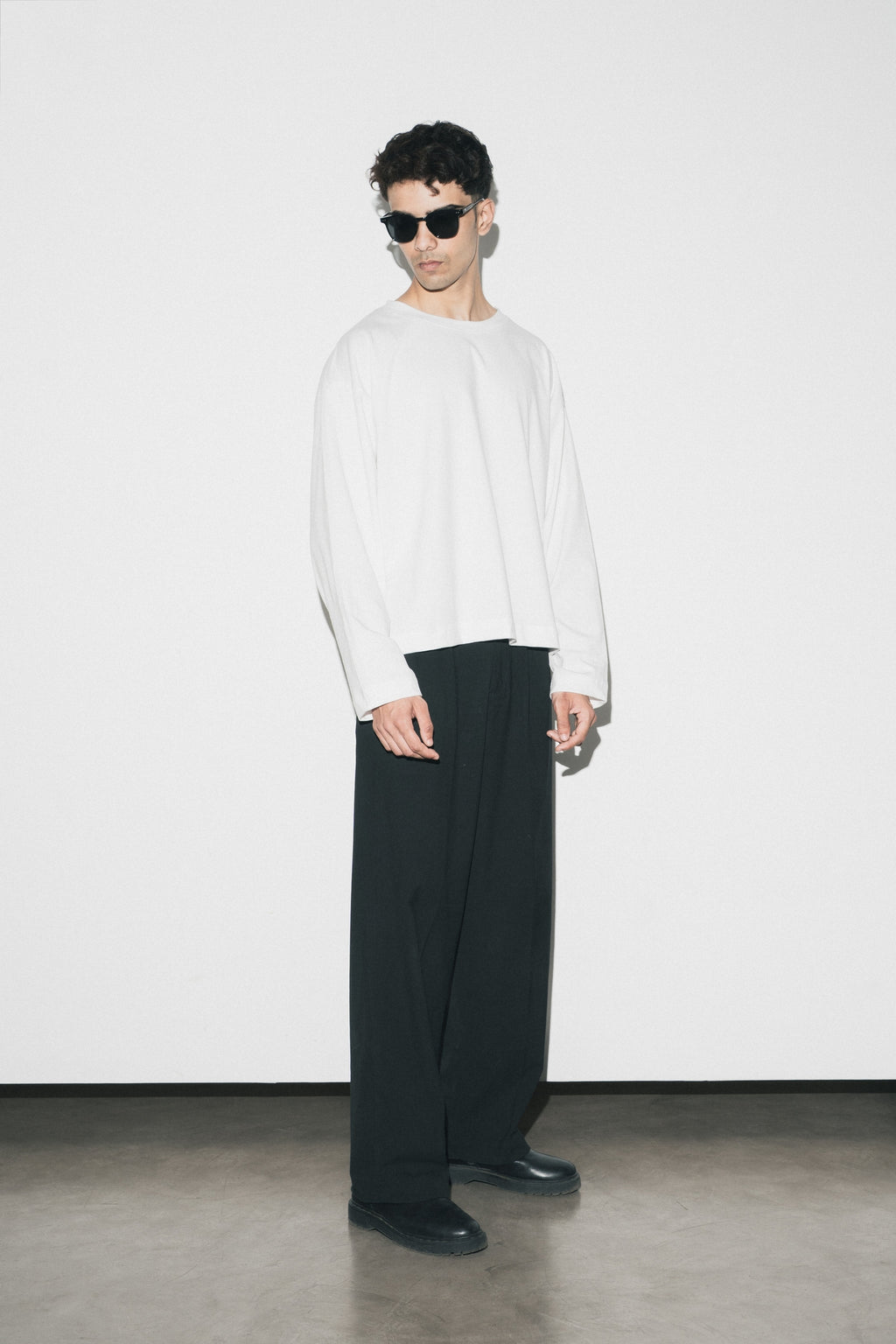 CORE LONGSLEEVES-WHITE