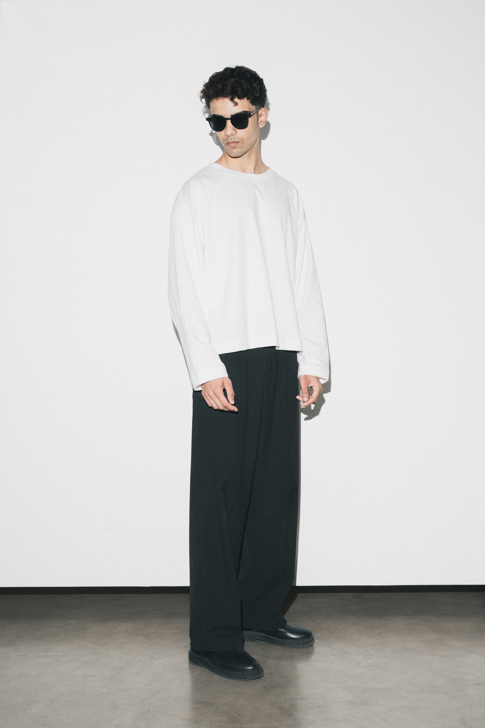 CORE LONGSLEEVES-WHITE