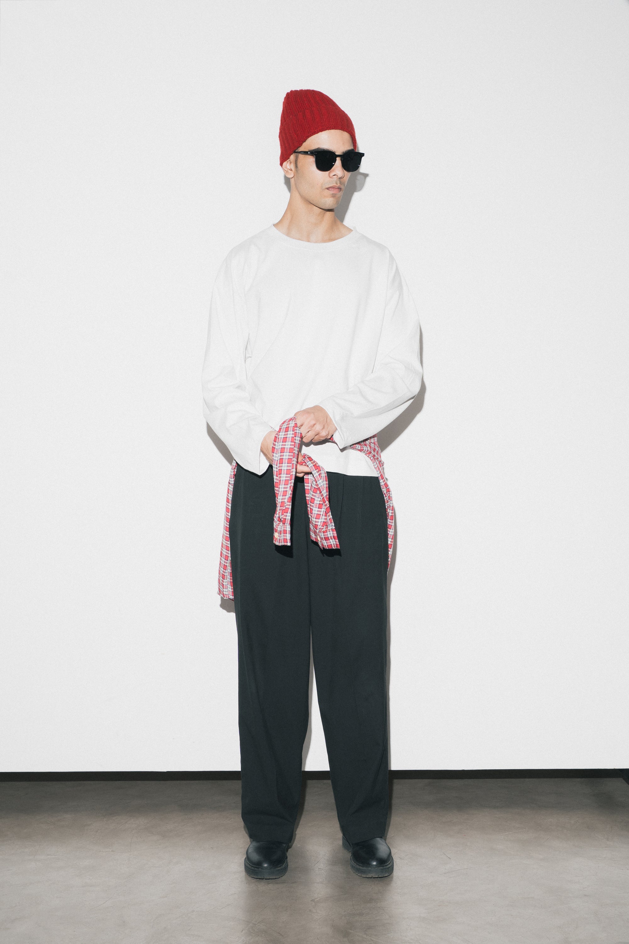 CORE LONGSLEEVES-WHITE