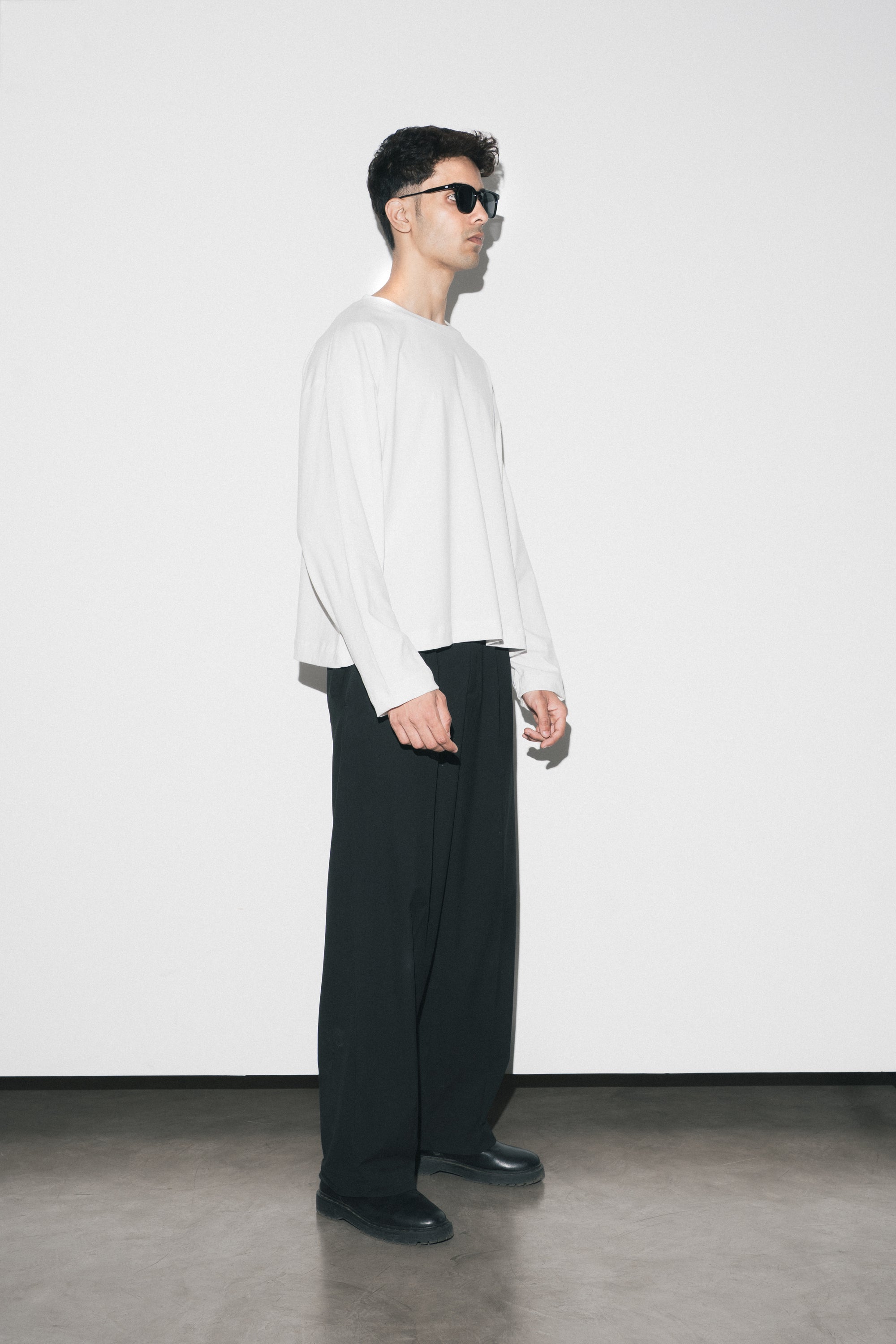 CORE LONGSLEEVES-WHITE
