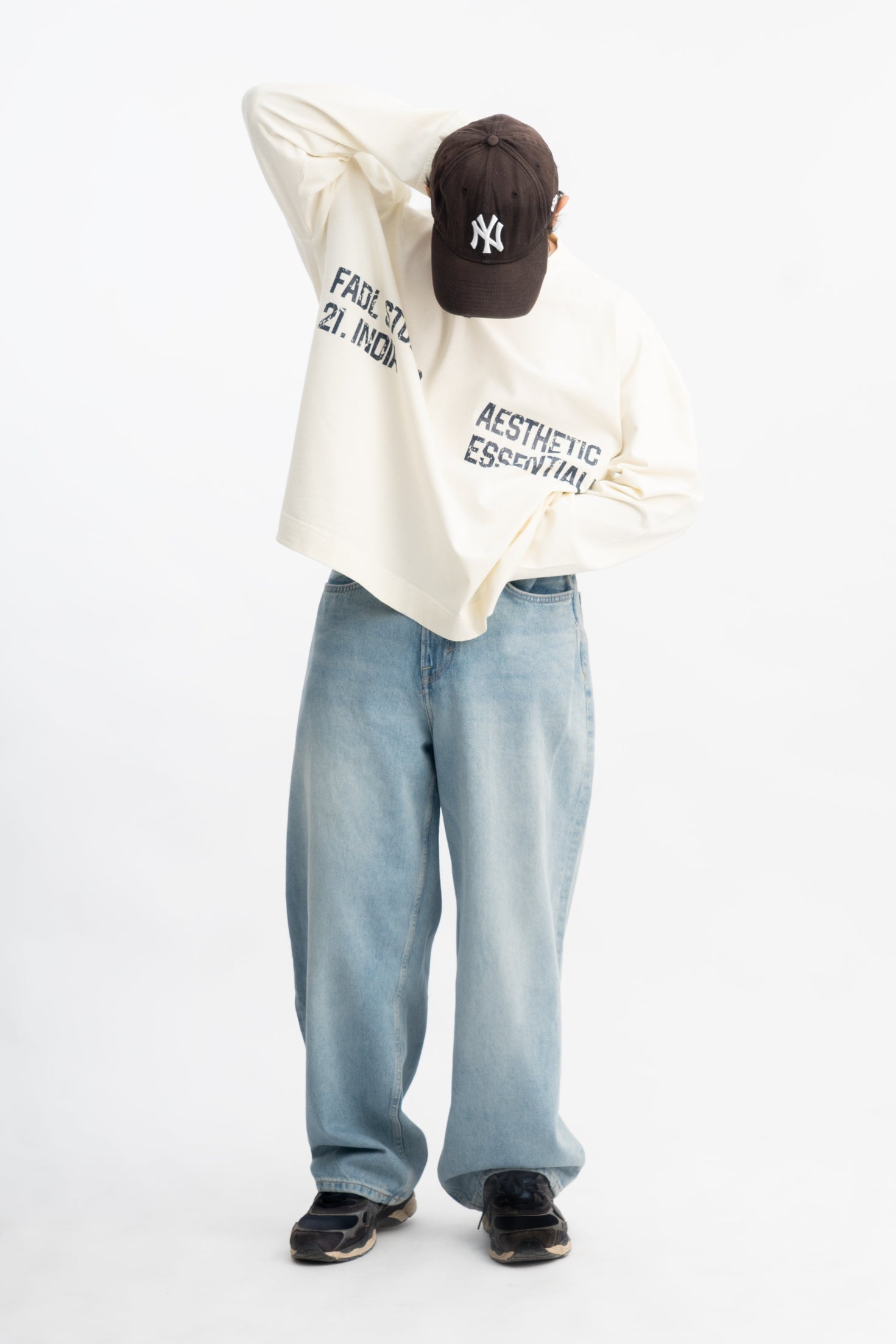 Long Sleeve Crewneck -Ecru