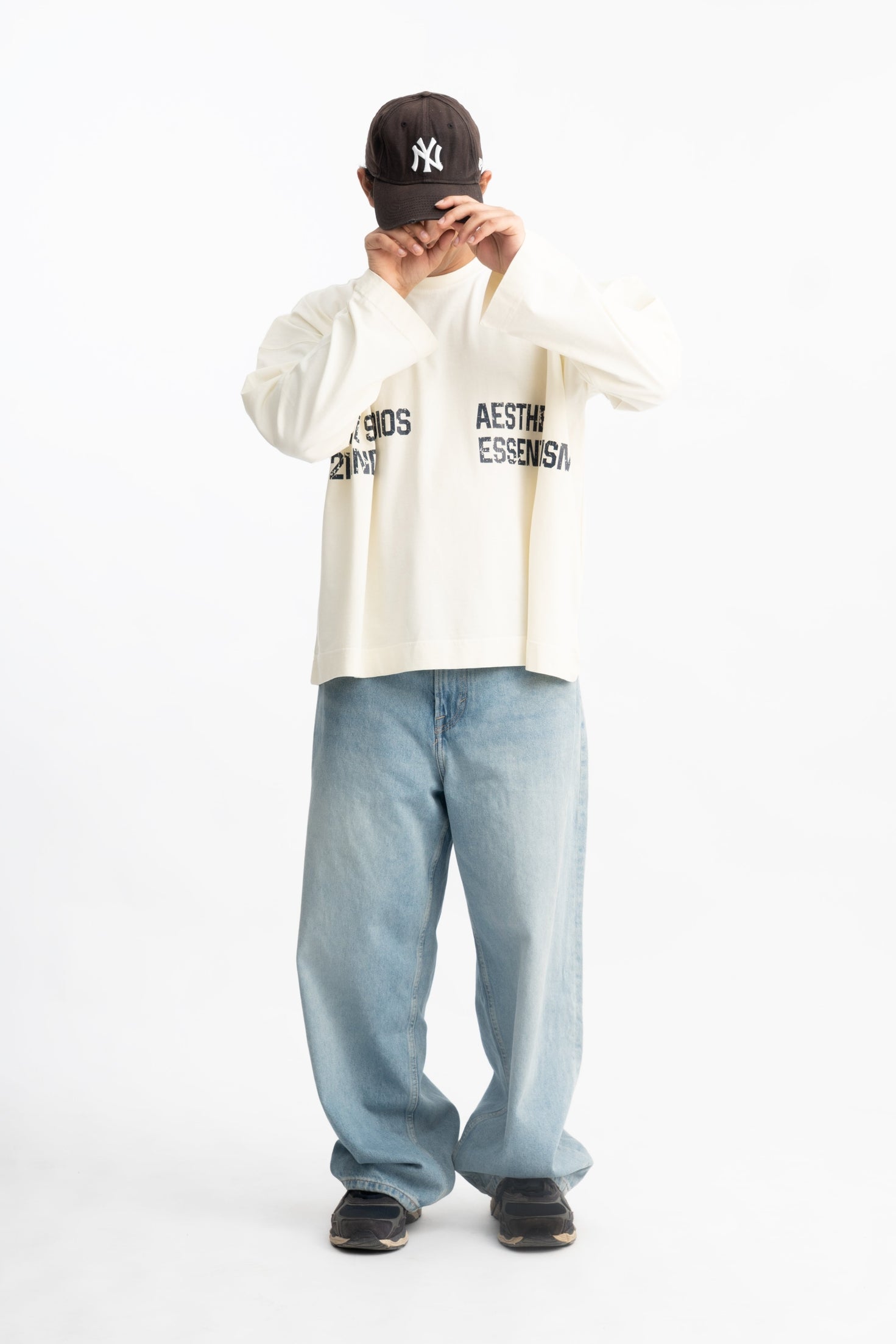 Long Sleeve Crewneck -Ecru