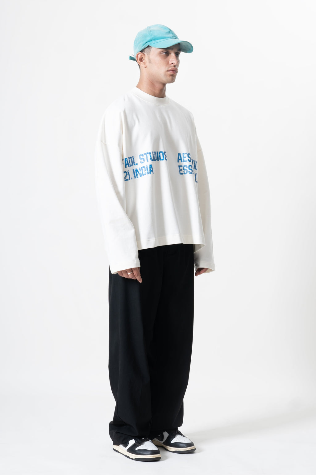 Long Sleeve Crewneck - Off White