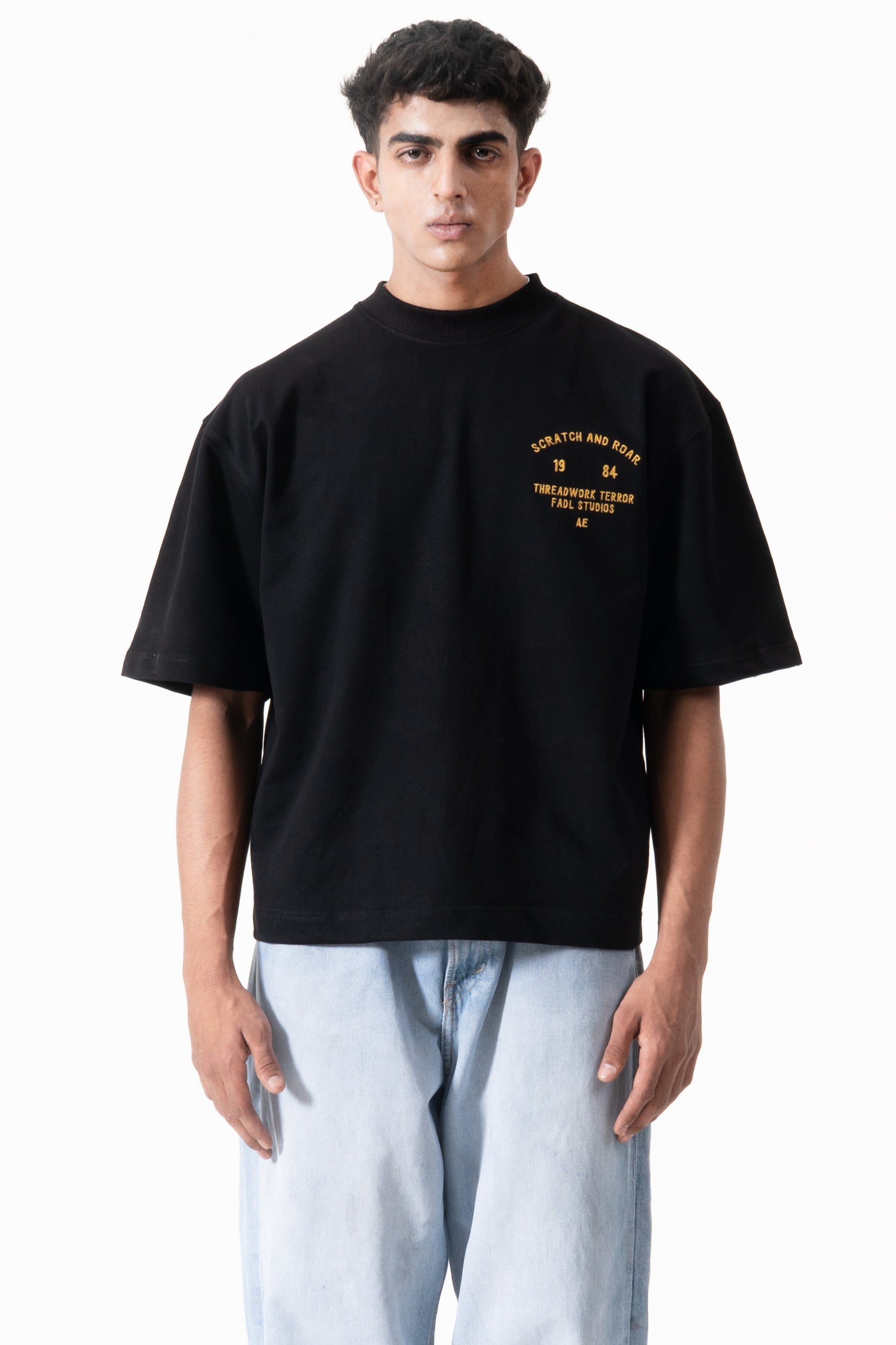 Scratch and Roar t-shirt - Black