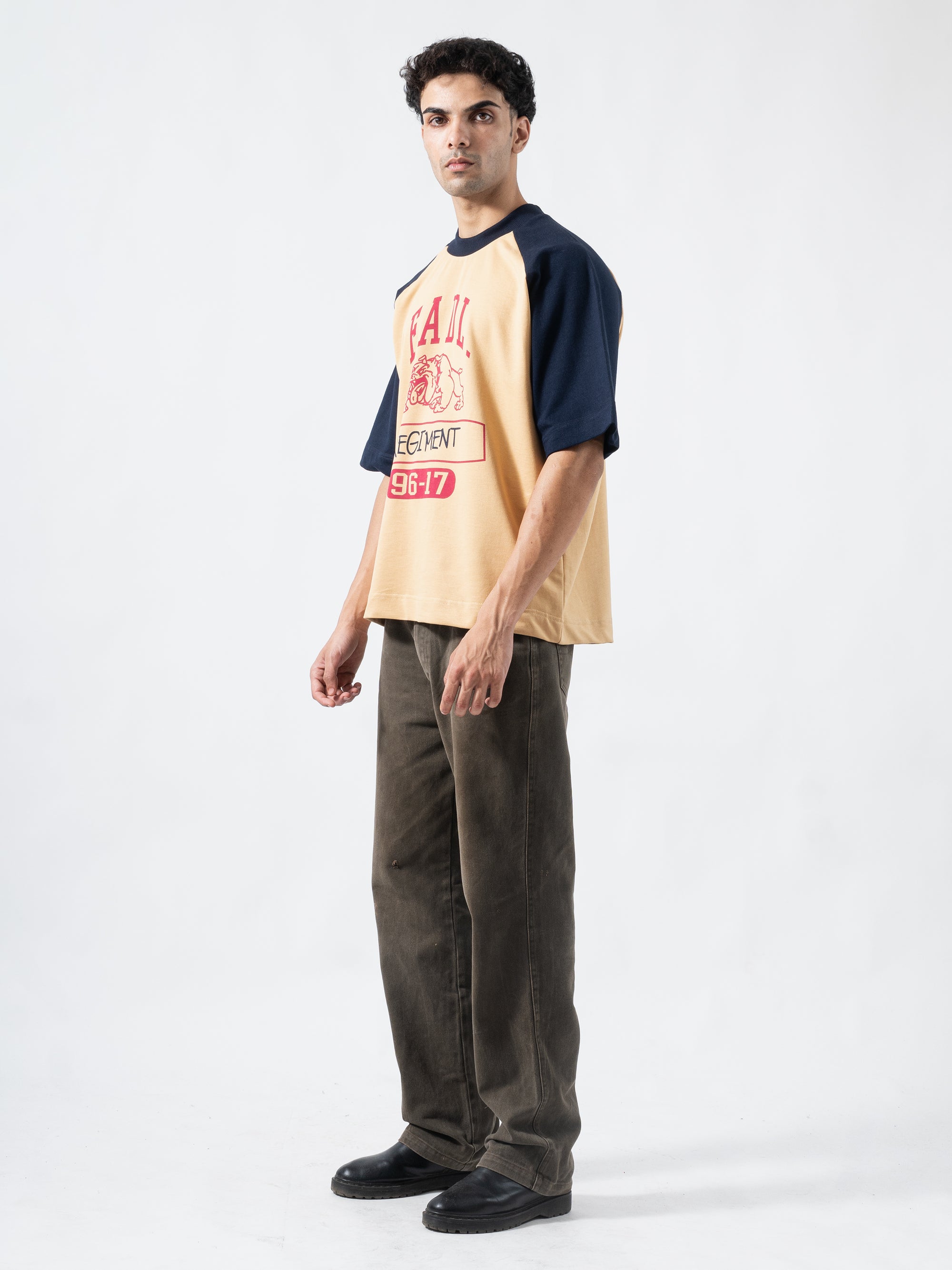Regiment Raglan Tee - Sand/Navy