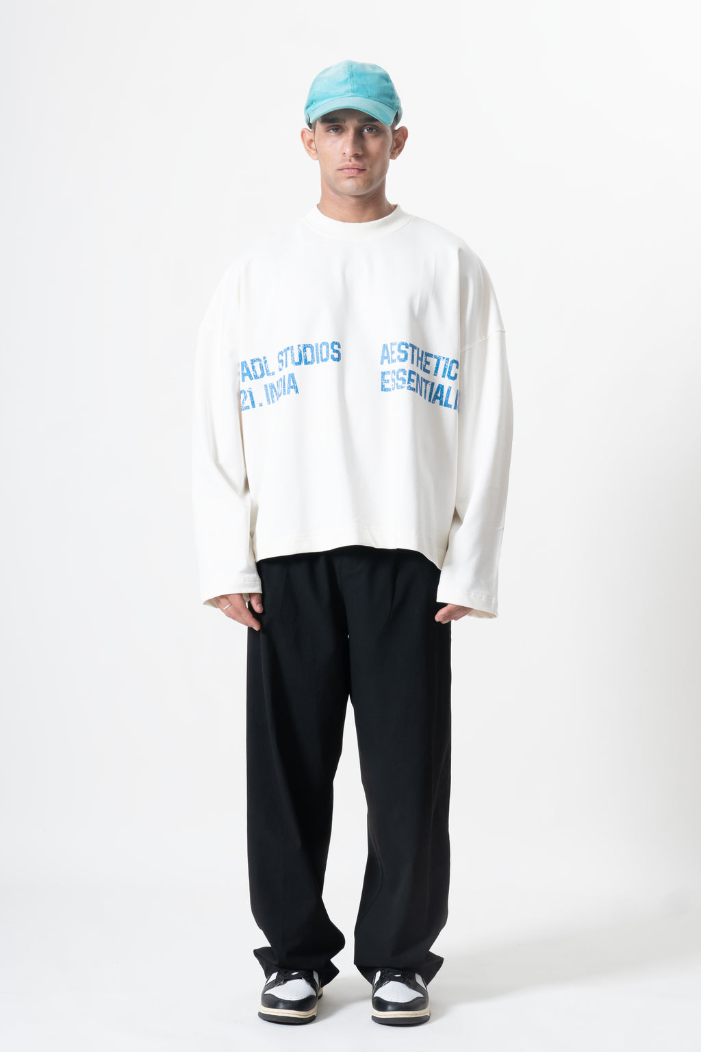 Long Sleeve Crewneck - Off White