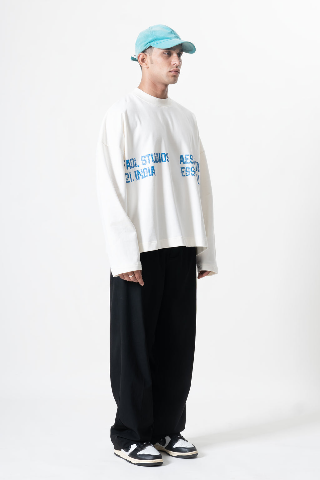 Long Sleeve Crewneck - Off White