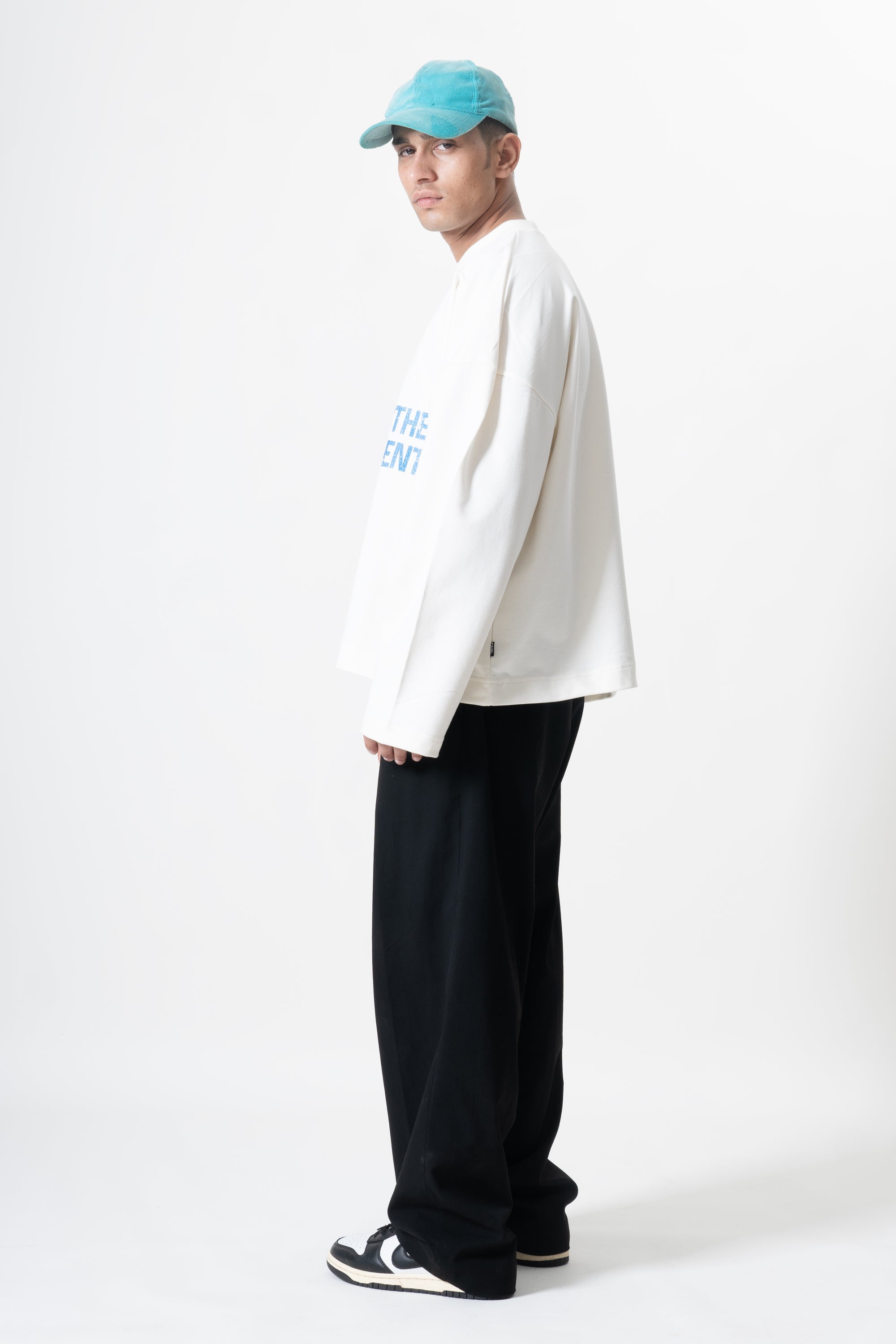 Long Sleeve Crewneck - Off White